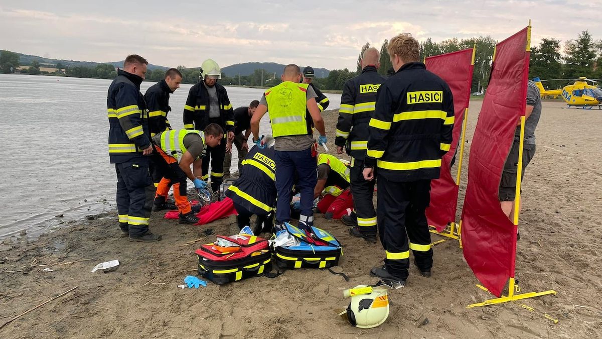 V jezeře na Litoměřicku se utopilo dítě